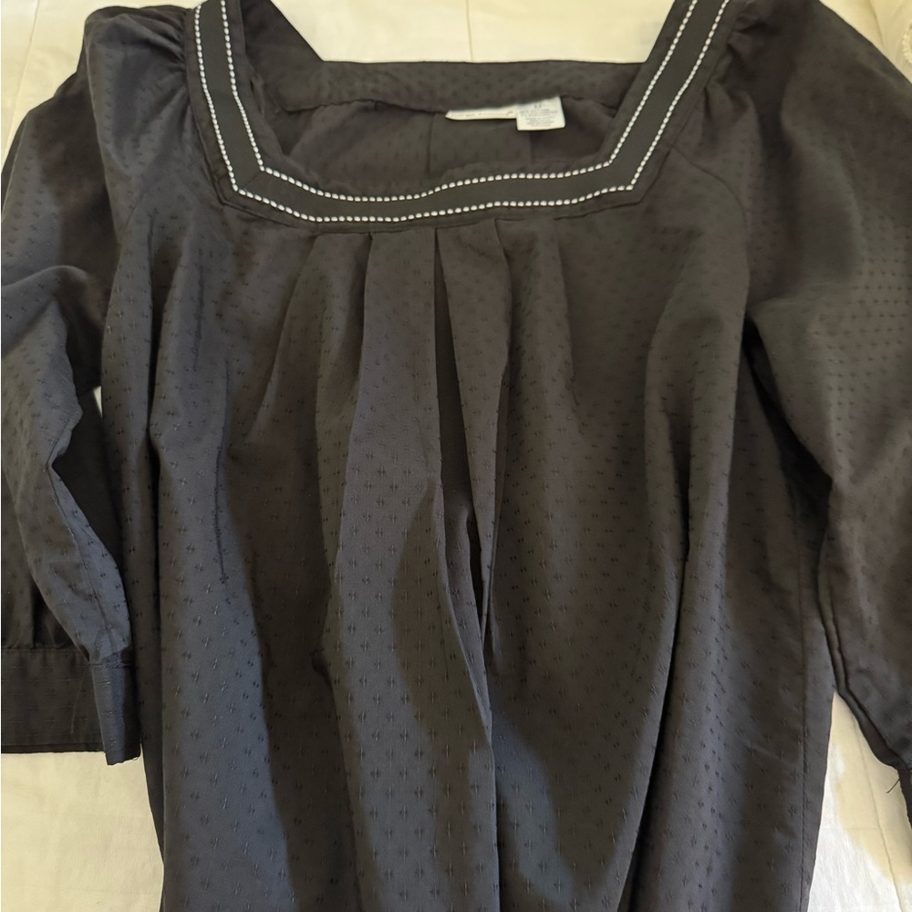 Harve Benard Black Boxy Blouse with Sailor Collar - Picture 8 of 8